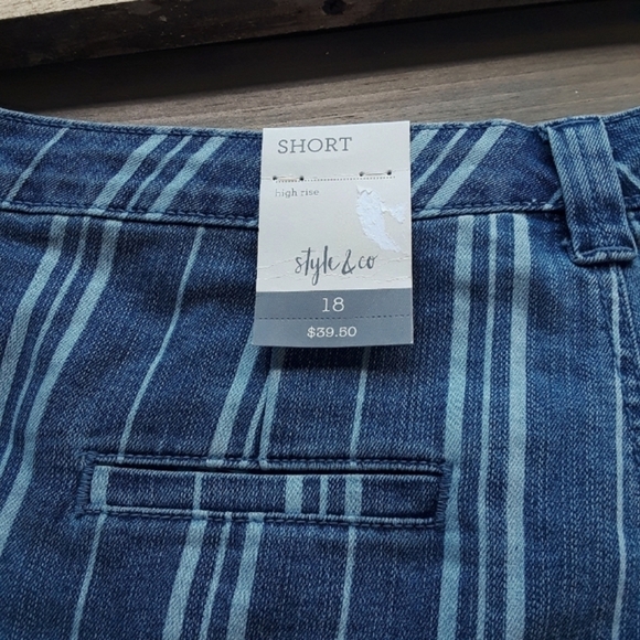 High Rise Striped Denim Short Size 18 - Picture 6 of 6
